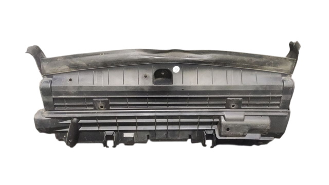 Повітропровід / дефлектор радіатора, нижній A2045052730 MERCEDES