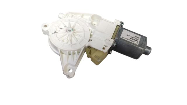 Мотор склопідйомника дверей передніх, правих A2518200842 MERCEDES