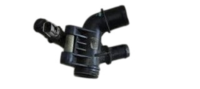 Фланець системи охолодження (трійник) DS7G8K556CB FORD