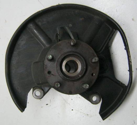 Цапфа поворотного кулака L20633020 MAZDA
