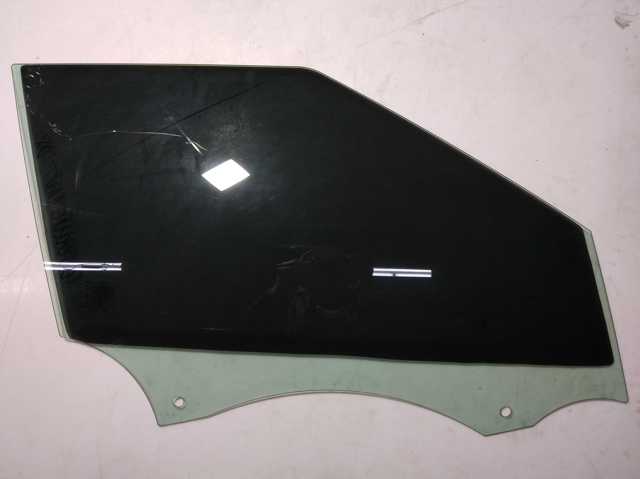Скло передньої правої двері LR044525 LAND ROVER