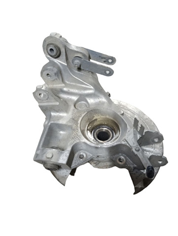 Цапфа поворотного кулака LR090542 LAND ROVER