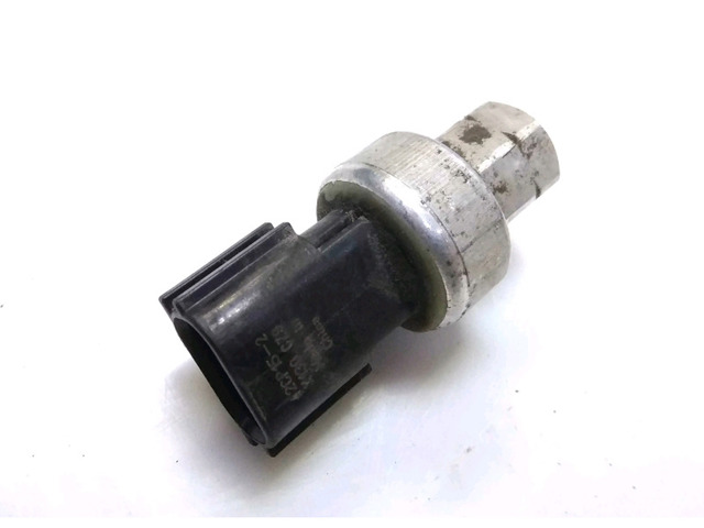 Датчик тиску кондиціонера mitsubishi asx 10-23 MR306627