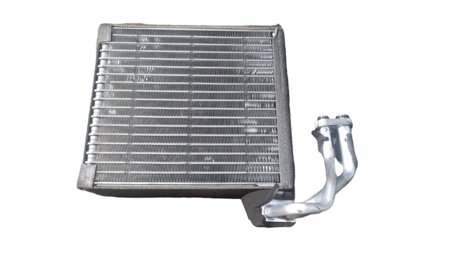 Охолоджувач повітря MR398361 MITSUBISHI