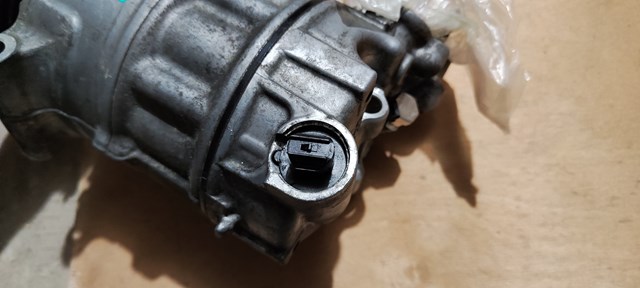 Компресор системи кондиціювання 9X2319D629DA LAND ROVER