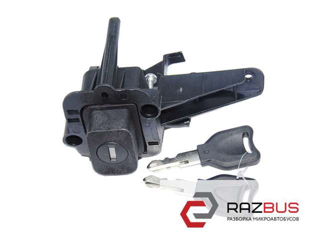 Кнопка приводу замка 3/5 дверей (ляди) / кришки багажника 8200102185 RENAULT