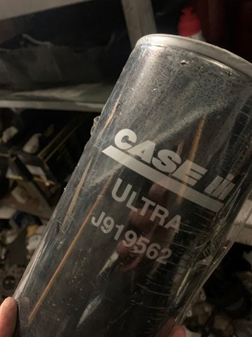 Фільтр масляний J919562 CASE