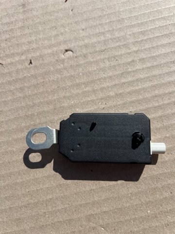 Підсилювач сигналу антени 107973500A TESLA