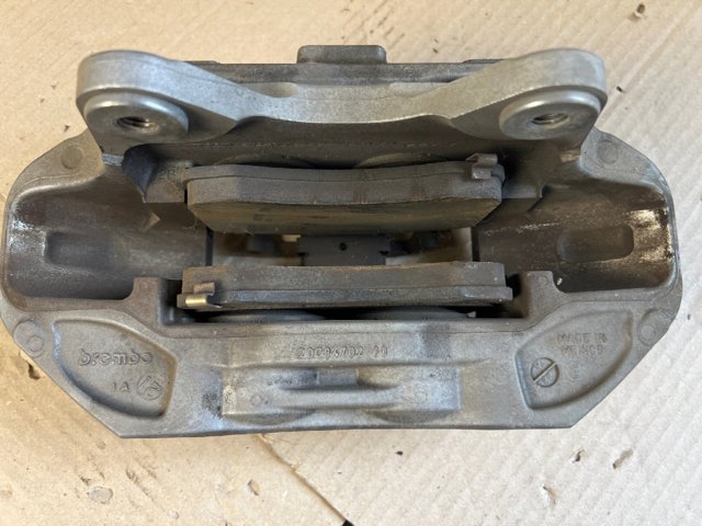 Супорт гальмівний, передній, правий 118862200B TESLA