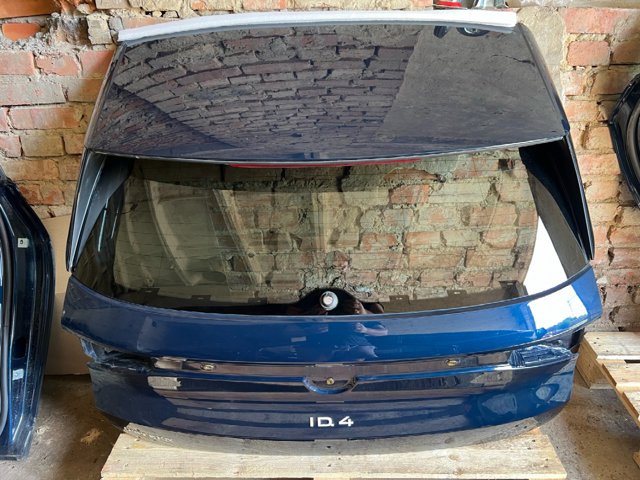 П'яті двері 11A827025A VAG