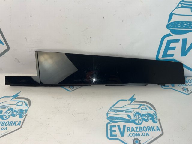 Накладка задньої двері, лівої, вертикальна 11A839901A041 VAG