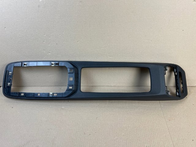Декоративна накладка центральної консолі 11A863319A4PK VAG