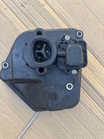 Порт зарядки 149037410E TESLA