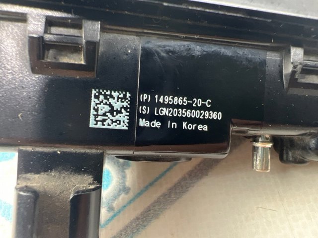 Камера заднього виду 149586520C TESLA