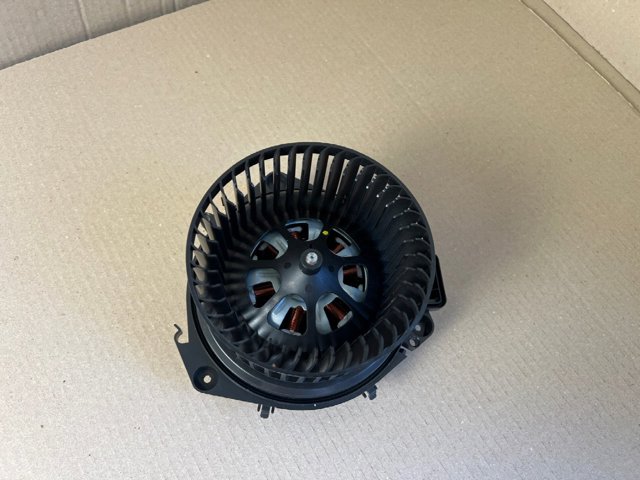 Електромотор пічки 1EA820021A VAG