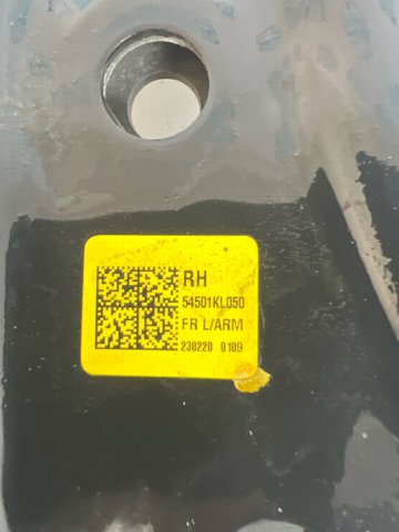 Правий важіль передній нижній підвіски 54501KL050 HYUNDAI