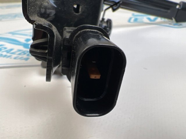 Замок кришки капота 81130KL000 HYUNDAI