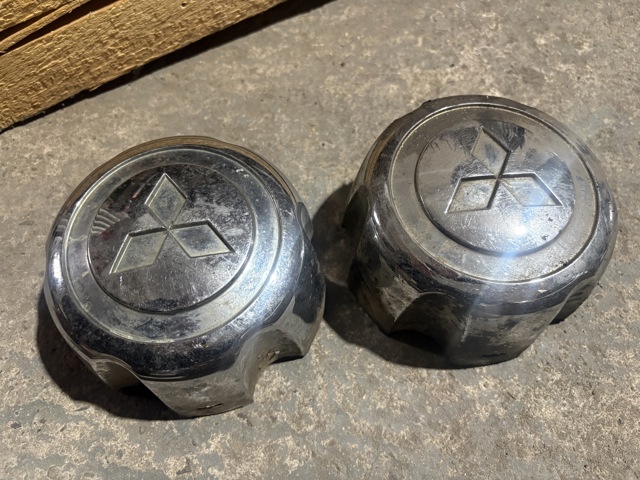 Ковпаки на колеса MB816581 MITSUBISHI