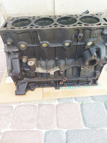 Блок двигуна 0130T3 PEUGEOT