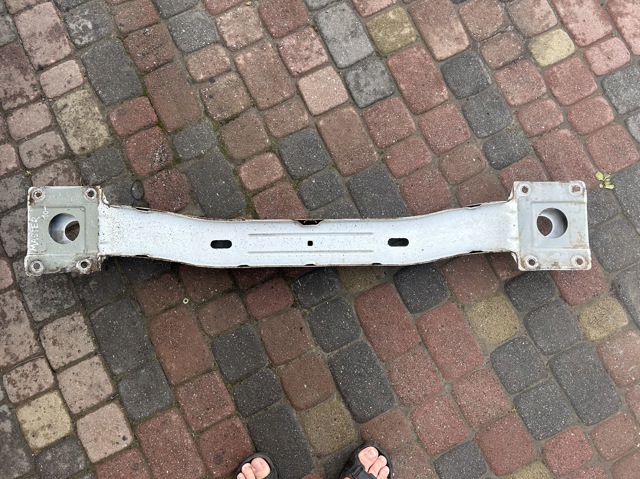 Буфер бампера переднього 752108967R RENAULT
