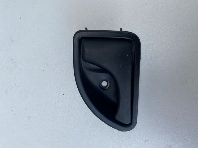 Ручка передніх дверей внутрішня, права 8200247803 RENAULT