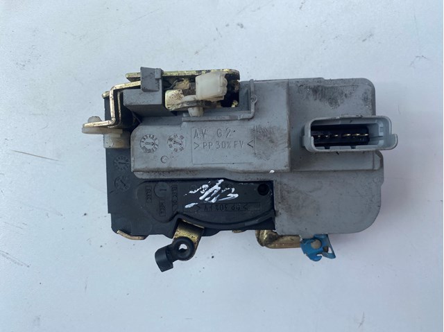 Замок дверей водія 9135P2 PEUGEOT