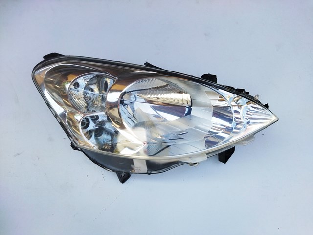 Основна фара - вставка 9682829280 PEUGEOT
