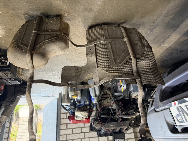 Кронштейн баку паливного WFI000010 LAND ROVER