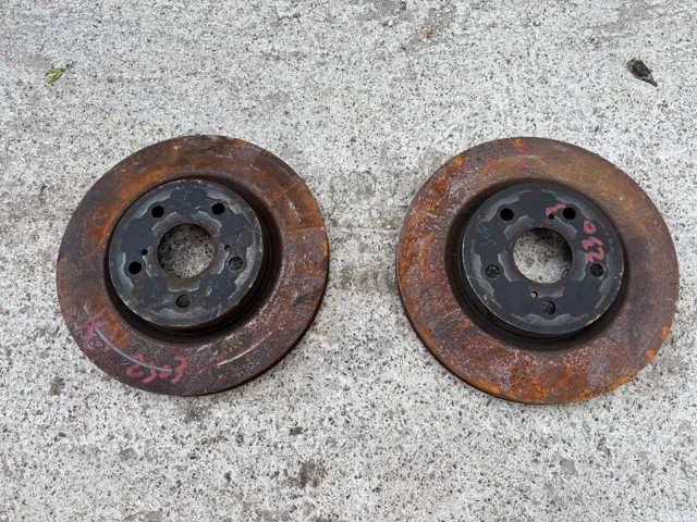Гальмо дискове переднє 4351206200 TOYOTA