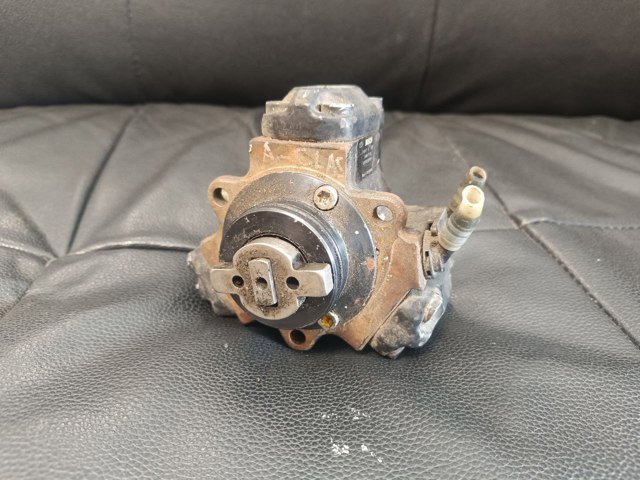 Насос паливний високого тиску 0986437100 BOSCH