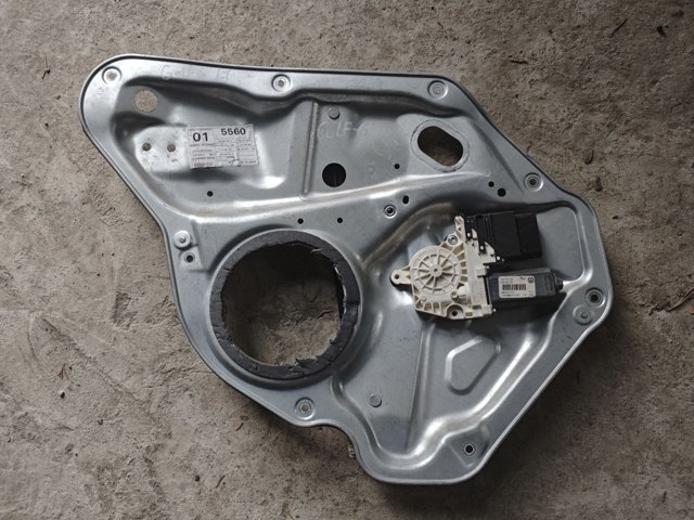 Привід ліфта задній 1K0959703AG VAG