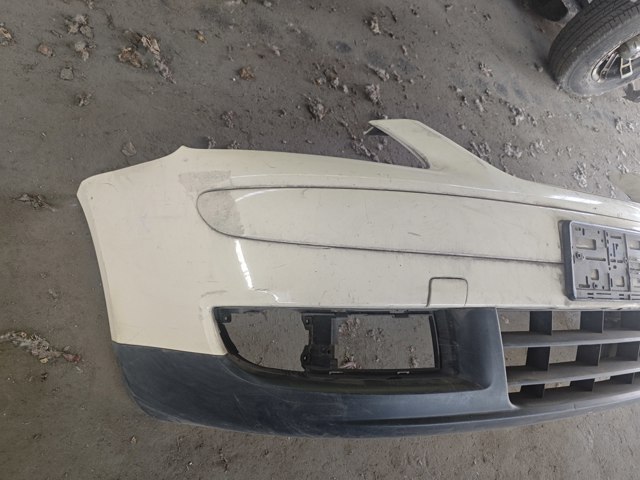 Бампер передній в зборі 1T0807221 VAG