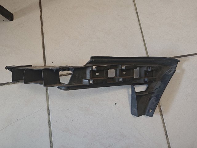 Направляюча заднього бампера, права 1T0807376C VAG