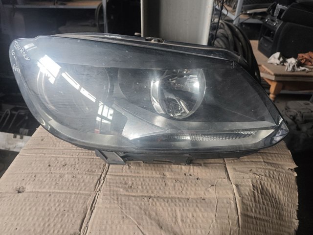 Фара правая 1T1941006G VAG