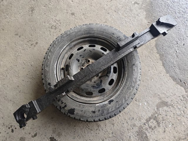 Абсорбер бампера переднього 2GA807248 VAG