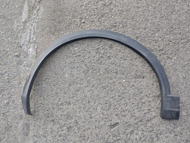 Молдинг передньої арки колеса, лівий 2GA854731D9B9 VAG