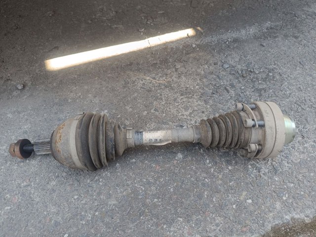 Піввісь (привід) передня 2H0407271D VAG