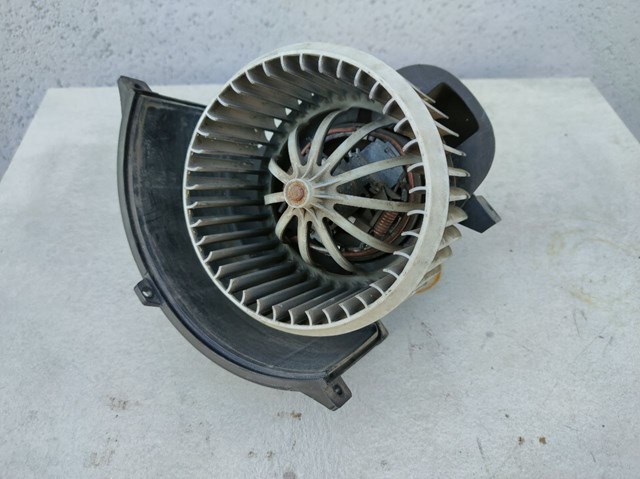 Мотор вентилятора пічки (перевірений) amarok 2017-2022 2H1820021C