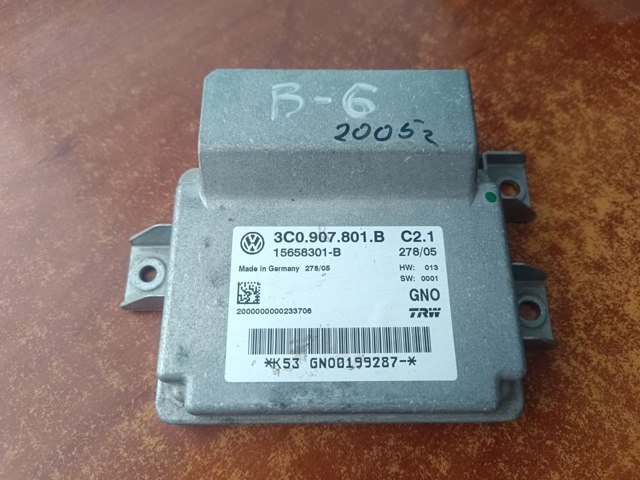 Блок керування (модуль) електромеханічного стояночного гальма 3C0907801B VAG
