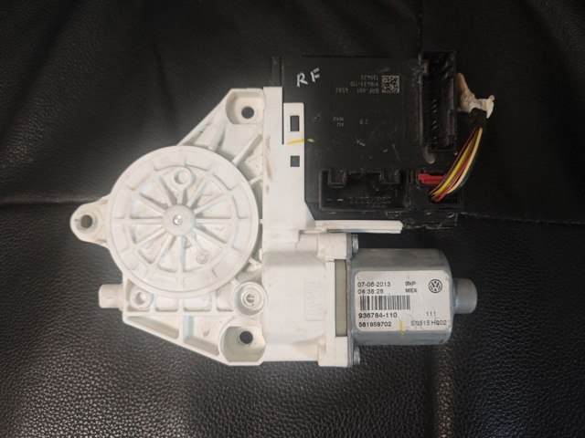 Електродвигун приводів 3C0959792B VAG