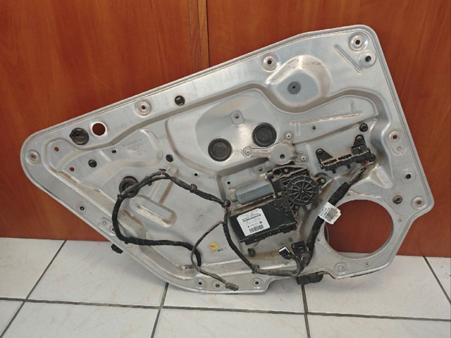 Привід ліфта передній 3D0959703G VAG