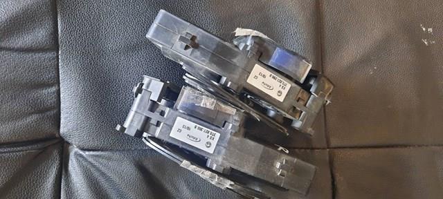 Кріплення кришки багажника 3T0827299B VAG
