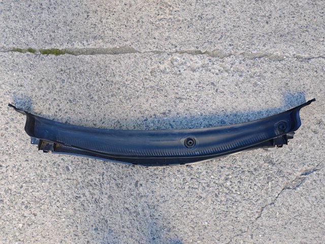 Водостік лобового скла, жабо 51717453937 BMW