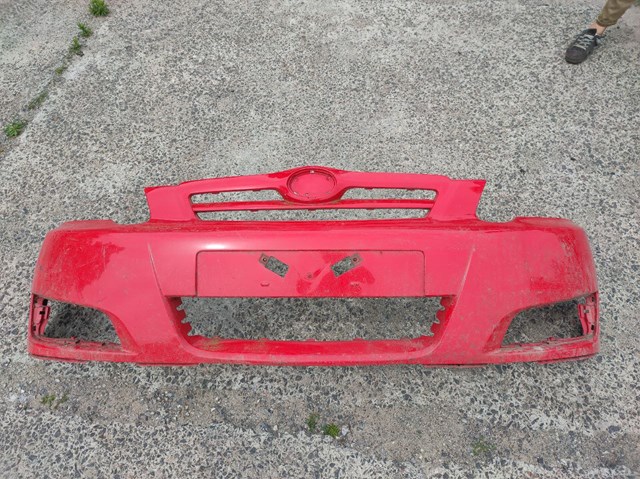 Буфер (бампер) передній 5211902510 TOYOTA