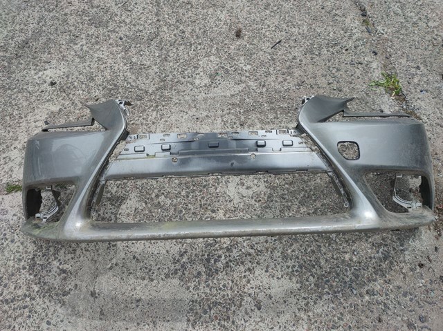 Бампер на авто 5211953A10 TOYOTA