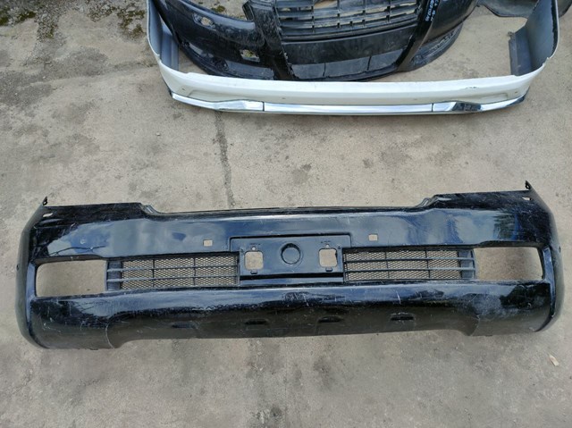Бампер на авто 5211960A80 TOYOTA