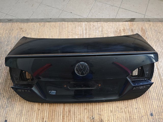 Кришка багажника кузова 5C6827025A VAG
