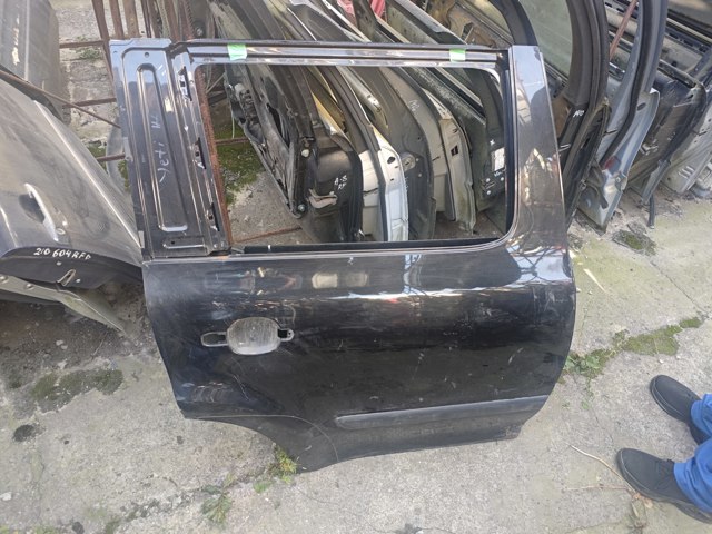 Двері задні, праві 5L0833056 VAG