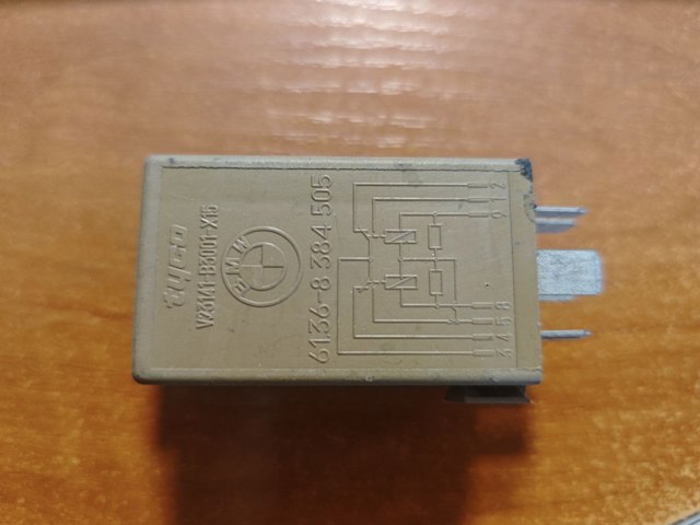 Реле склоочисника 61368384505 BMW