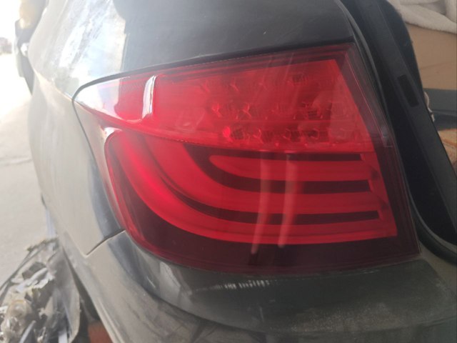 Задня ліва зовнішня фара 63217203231 BMW
